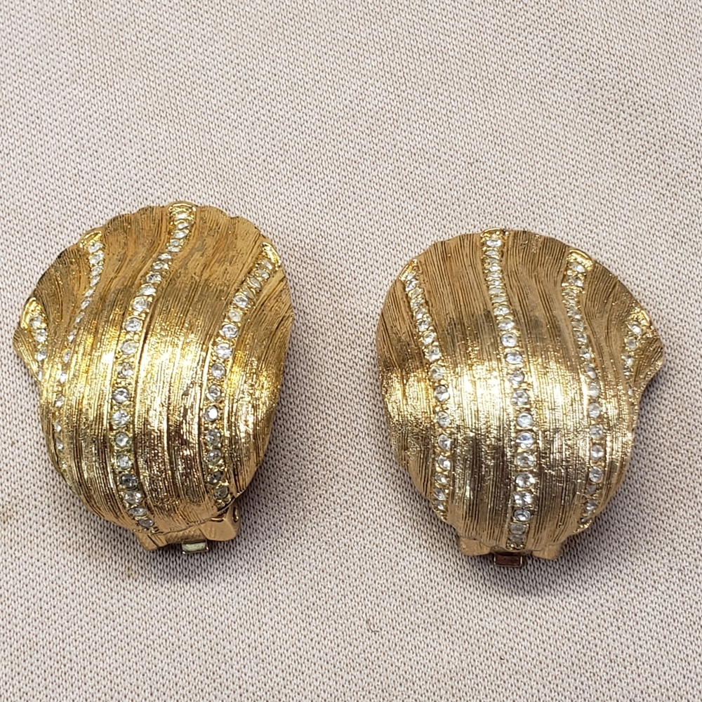 Vtg Christian Dior Germany Brushed Gold Clam Shell Rhinestone Clip-on Earrings